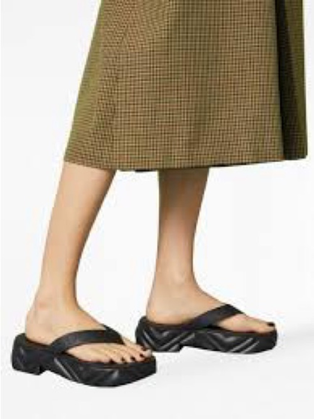 Gucci Women’s Black Quilted Platform Thong Sandals